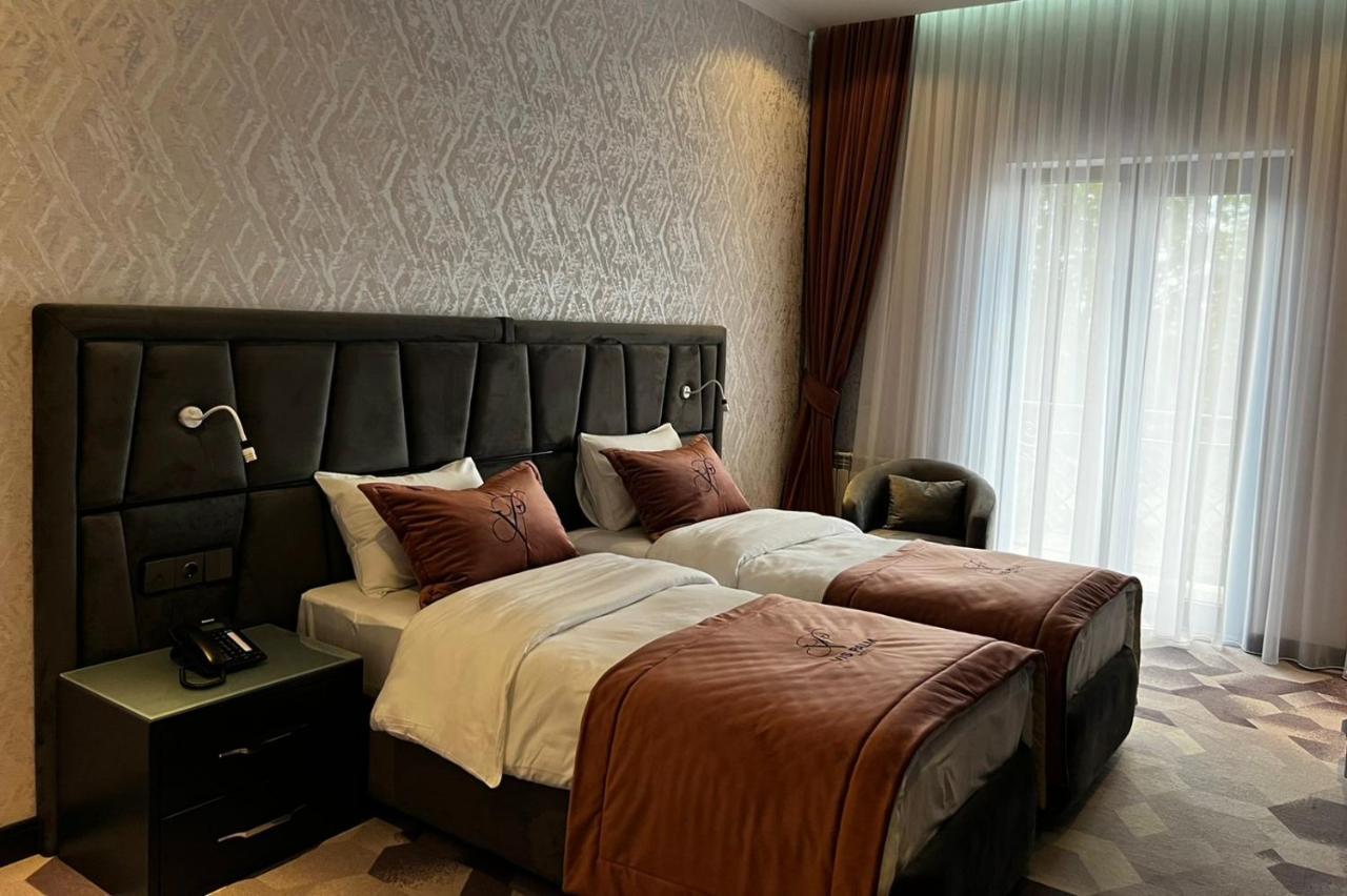 Vis Palm Hotel กันจา ภายนอก รูปภาพ