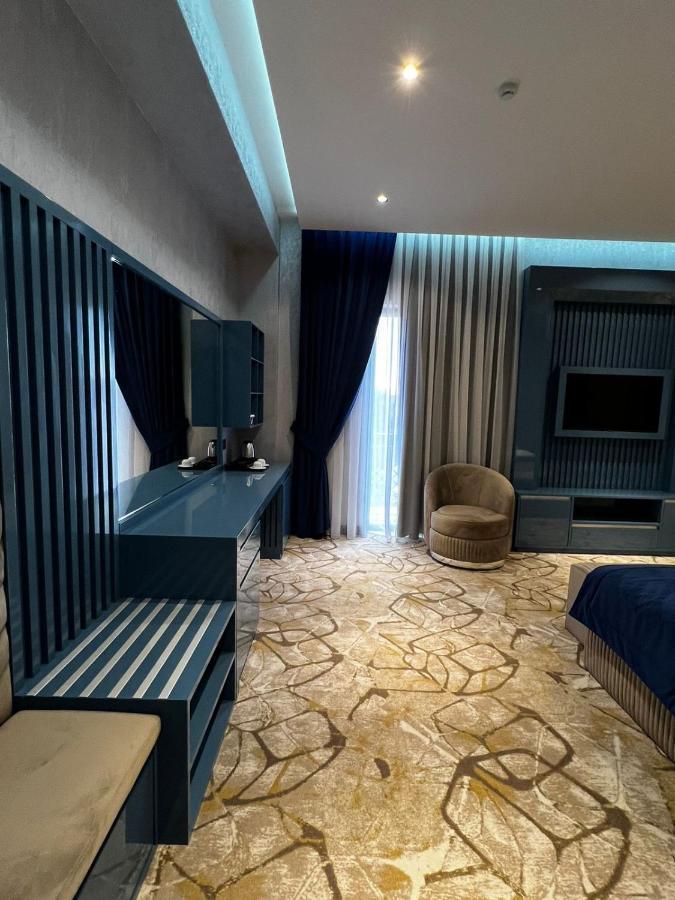 Vis Palm Hotel กันจา ภายนอก รูปภาพ